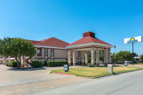 Exterior view - Days Inn Lake Granbury