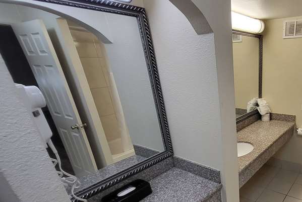  - Ramada Inn Houston