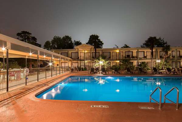 Pool - Ramada Inn Houston