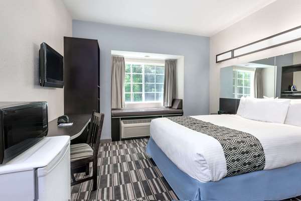  - Microtel Inn by Wyndham Hoover - I-459, Exits 13 & 13A