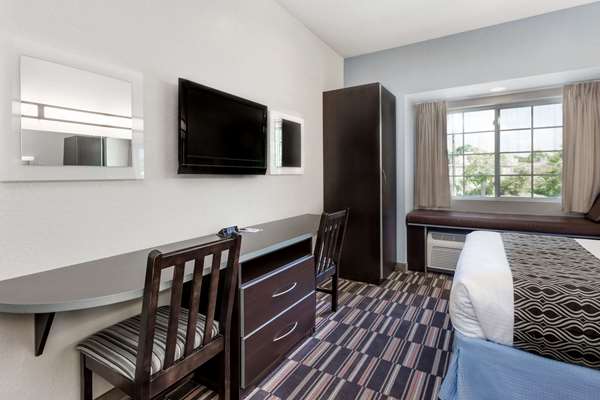 Suite - Microtel Inn by Wyndham Hoover - I-459, Exits 13 & 13A