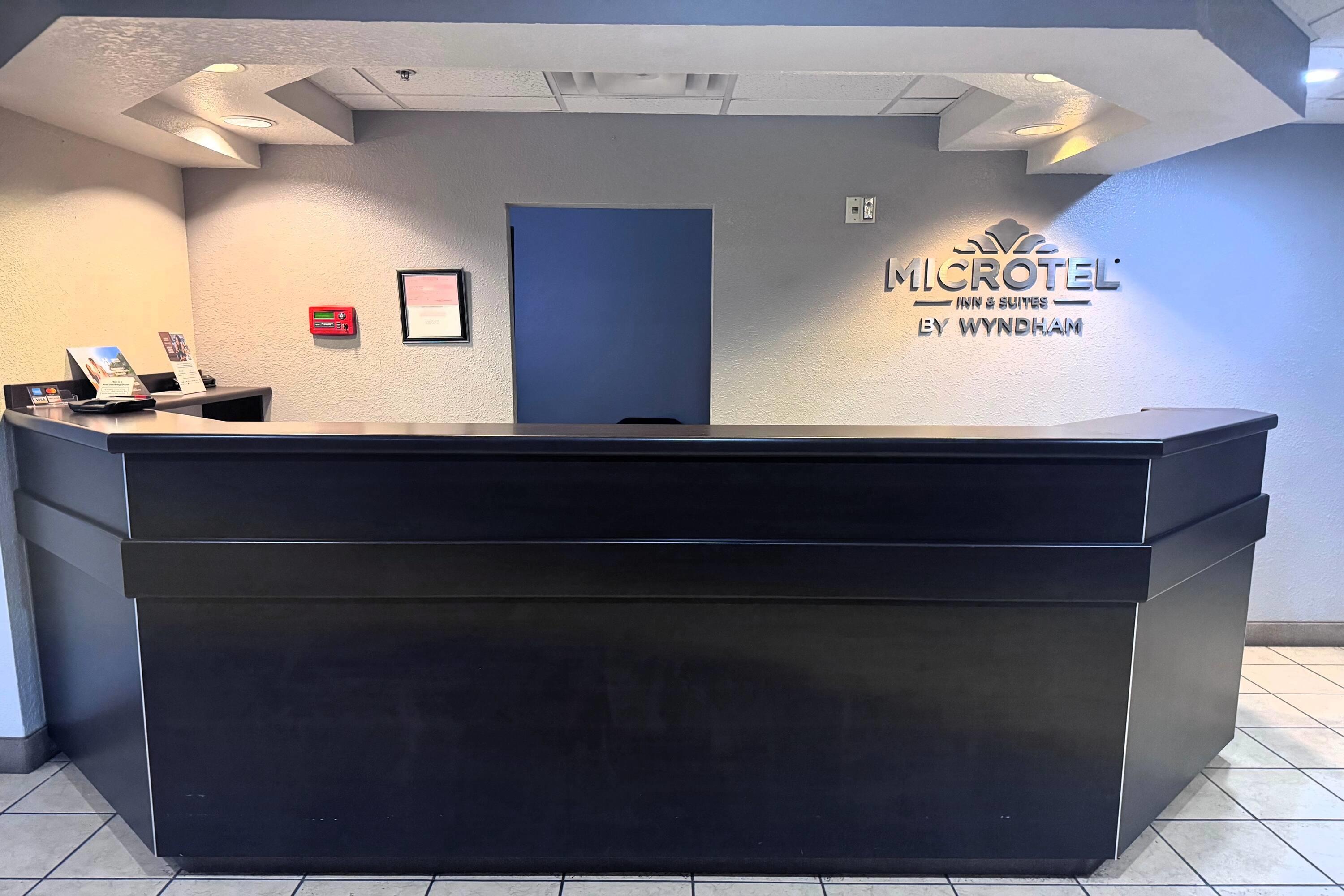 Lobby | Microtel Inn & Suites by Wyndham Hoover/Birmingham