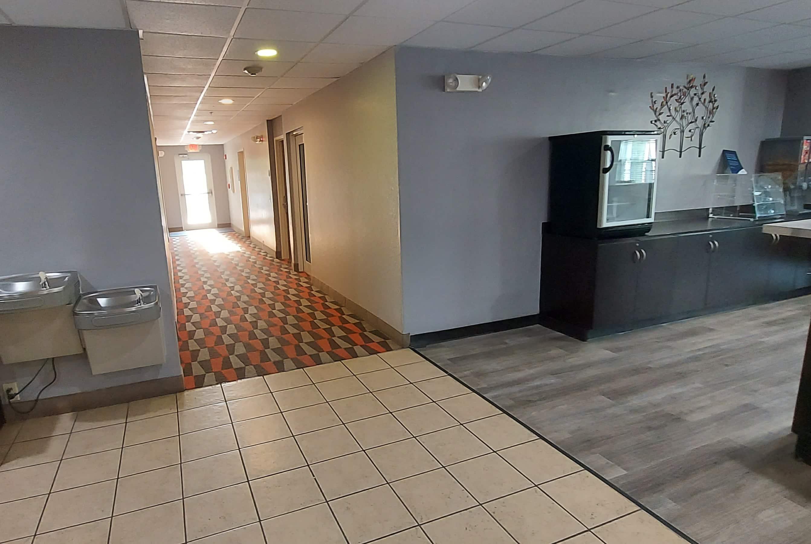 Lobby | Microtel Inn & Suites by Wyndham Hoover/Birmingham