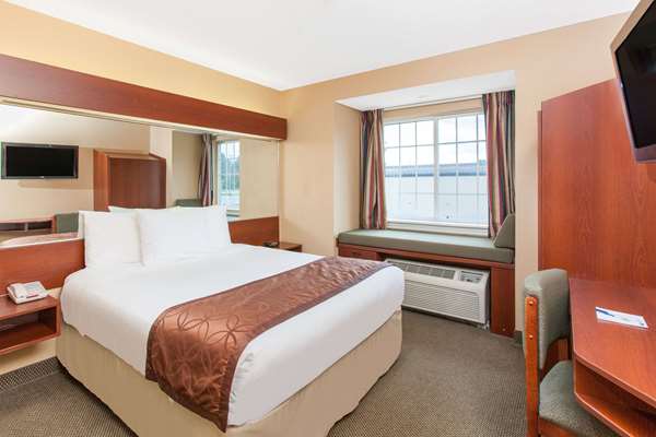  - Microtel Inn & Suites by Wyndham Rogers