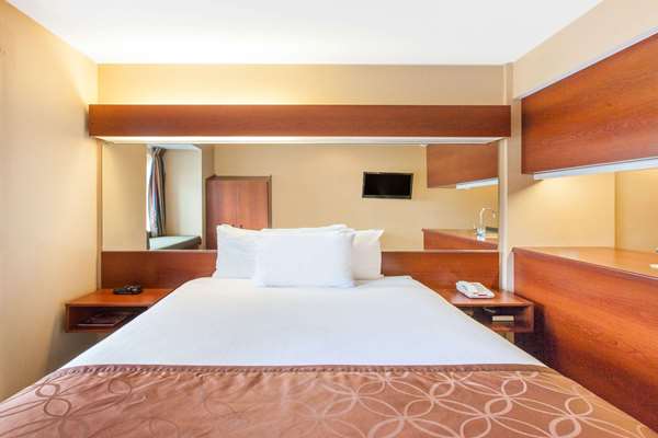  - Microtel Inn & Suites by Wyndham Rogers