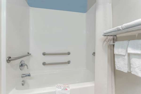  - Microtel Inn & Suites by Wyndham Klamath Falls