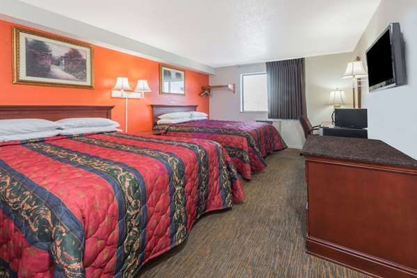  - Knights Inn Ferguson - I-270, Exits 30A & 30