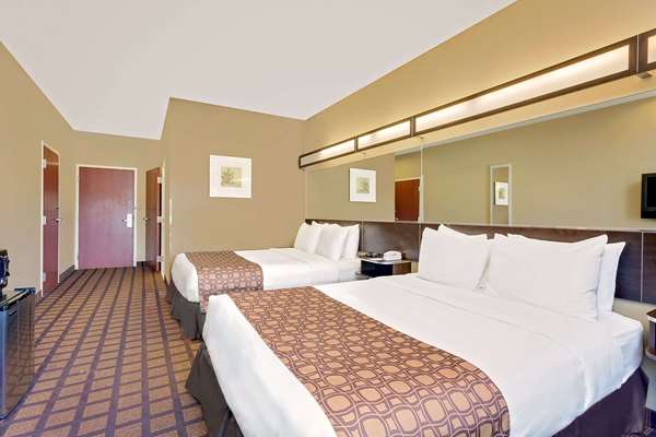  - Microtel Inn & Suites by Wyndham Perry - I-75, Exit 134