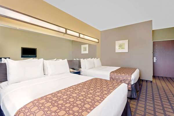  - Microtel Inn & Suites by Wyndham Perry - I-75, Exit 134