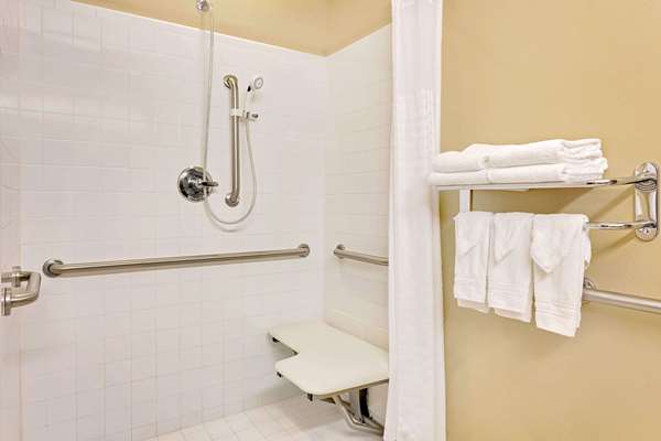  - Microtel Inn & Suites by Wyndham Perry - I-75, Exit 134