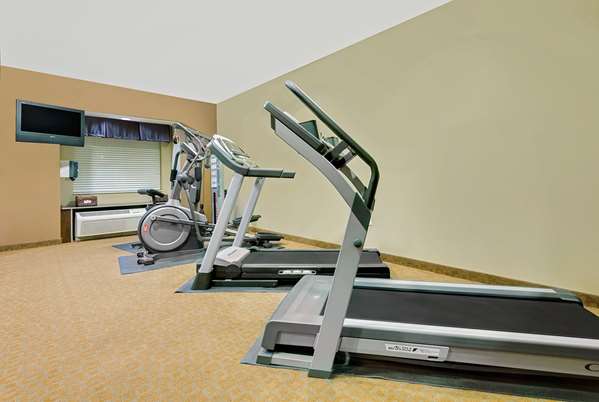 Fitness/ Exercise Room - Microtel Inn & Suites by Wyndham Perry - I-75, Exit 134