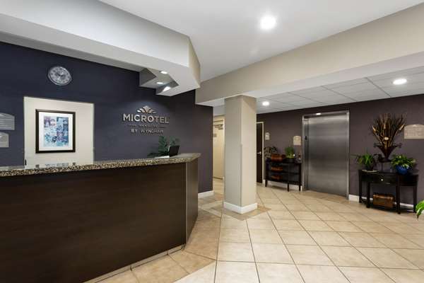  - Microtel Inn & Suites by Wyndham Brooksville - I-75, Exit 301