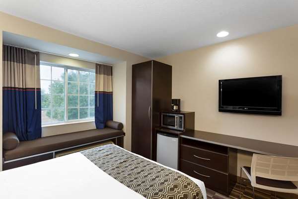  - Microtel Inn & Suites by Wyndham Brooksville - I-75, Exit 301