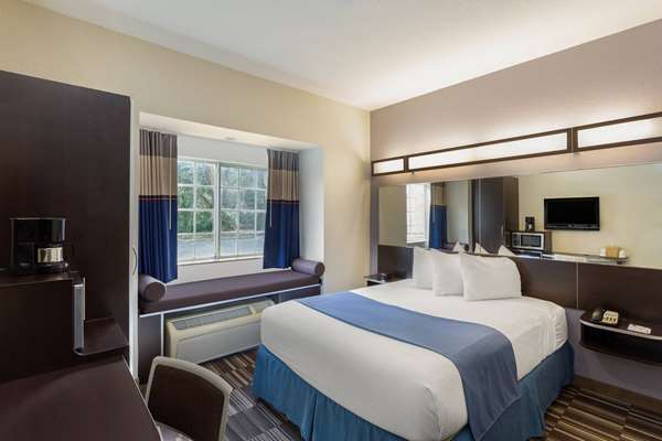  - Microtel Inn & Suites by Wyndham Brooksville - I-75, Exit 301