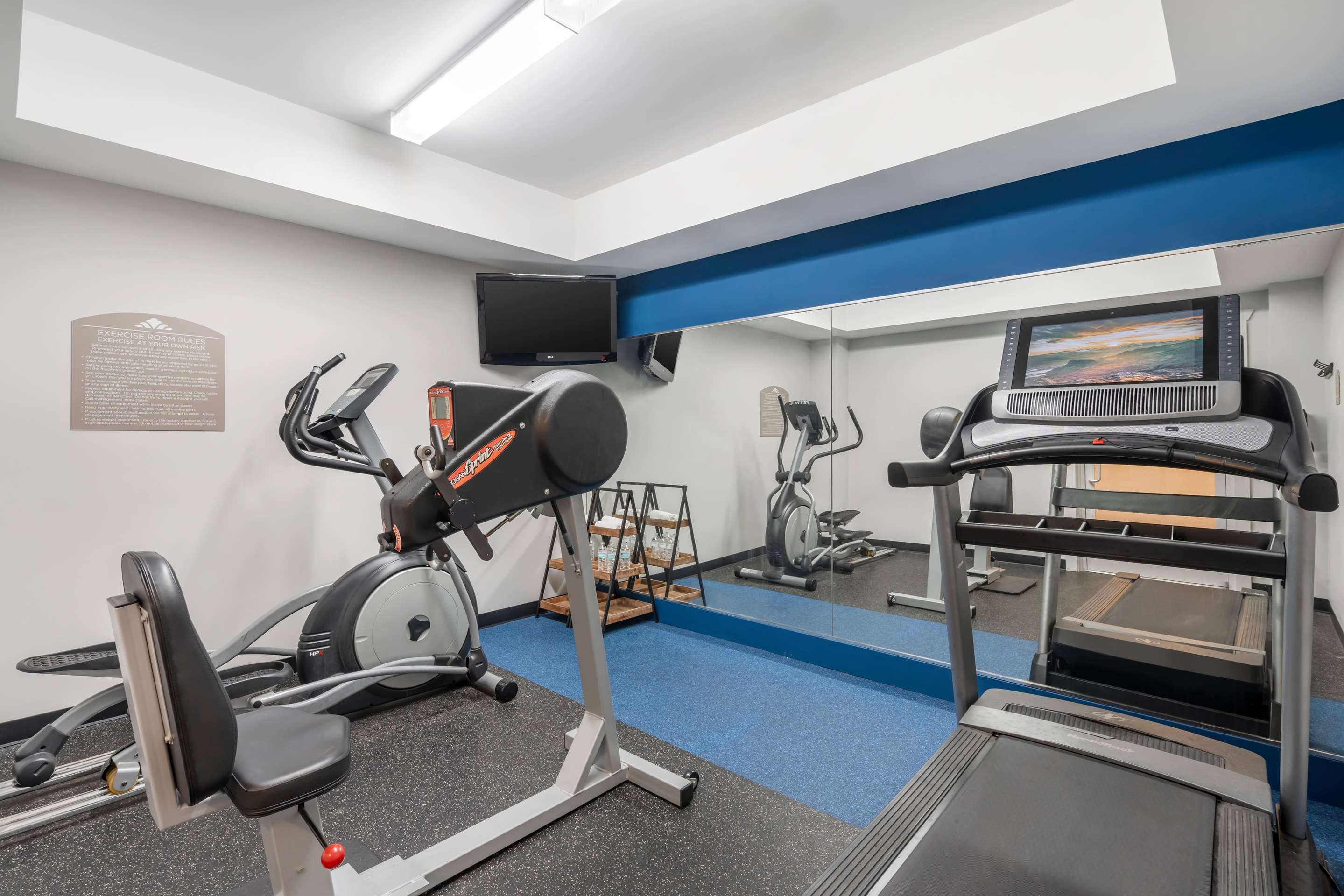 Health club fitness center gym | Microtel Inn & Suites by Wyndham Brooksville