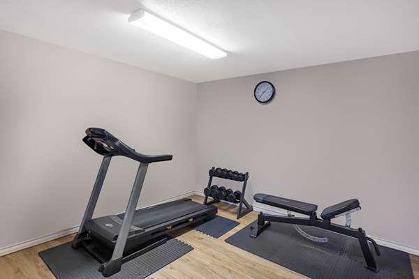 Fitness/ Exercise Room - Days Inn & Suites Braunig Lake Elmendorf