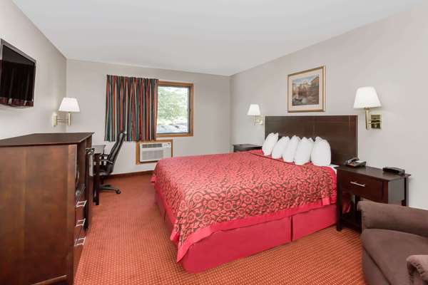  - Days Inn & Suites Airport Des Moines