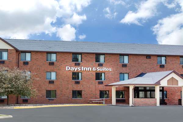  - Days Inn & Suites Airport Des Moines