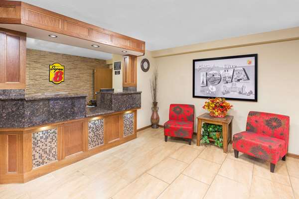  - Super 8 Hotel West Clive - I-35 & I-80, Exit 124