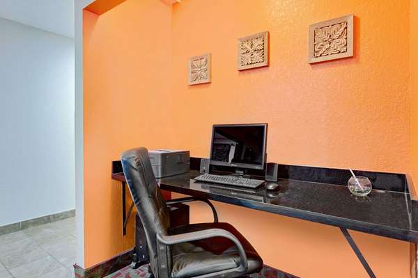 Conference Area - Howard Johnson Inn Waterloo