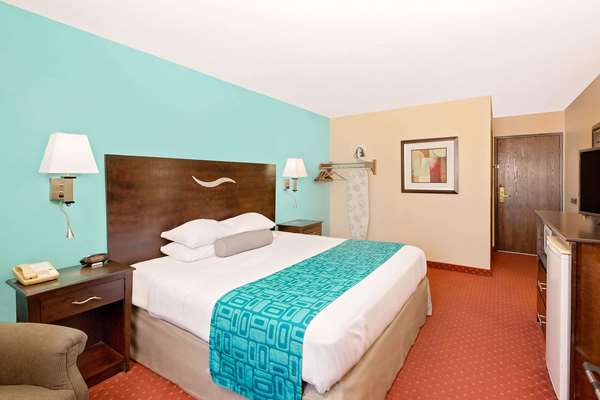  - Howard Johnson Inn Waterloo