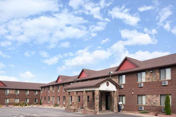 On-Site,Outdoor/Exterior,Exterior View of Building