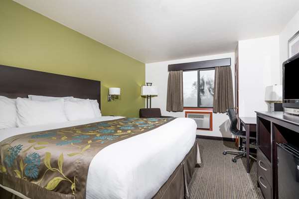  - Baymont Inn & Suites Eau Claire