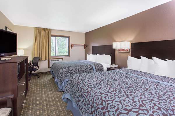  - Days Inn & Suites Waterloo