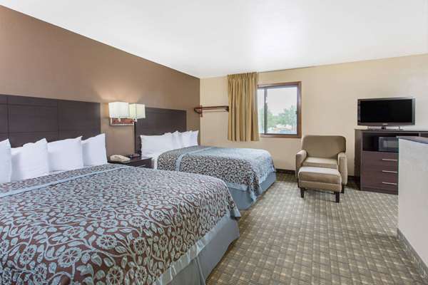  - Days Inn & Suites Waterloo