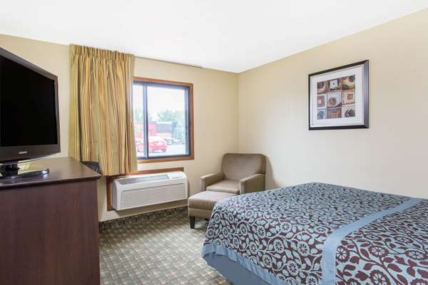  - Days Inn & Suites Waterloo