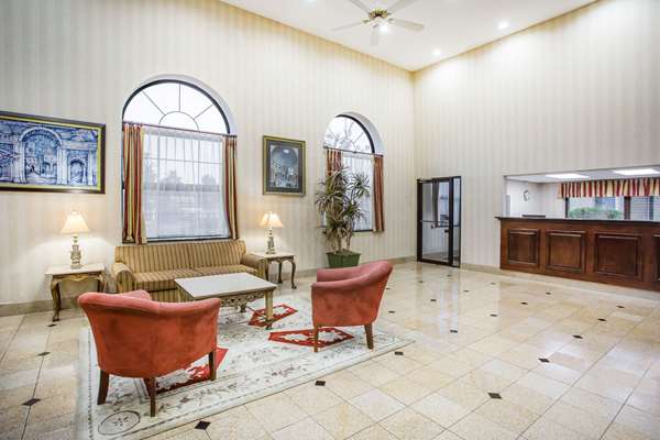  - Days Inn & Suites Columbia Airport West Columbia - I-26, Exit 113