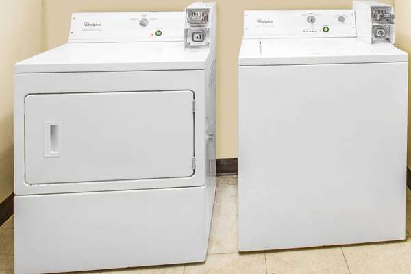 Amenities - Days Inn & Suites Columbia Airport West Columbia - I-26, Exit 113