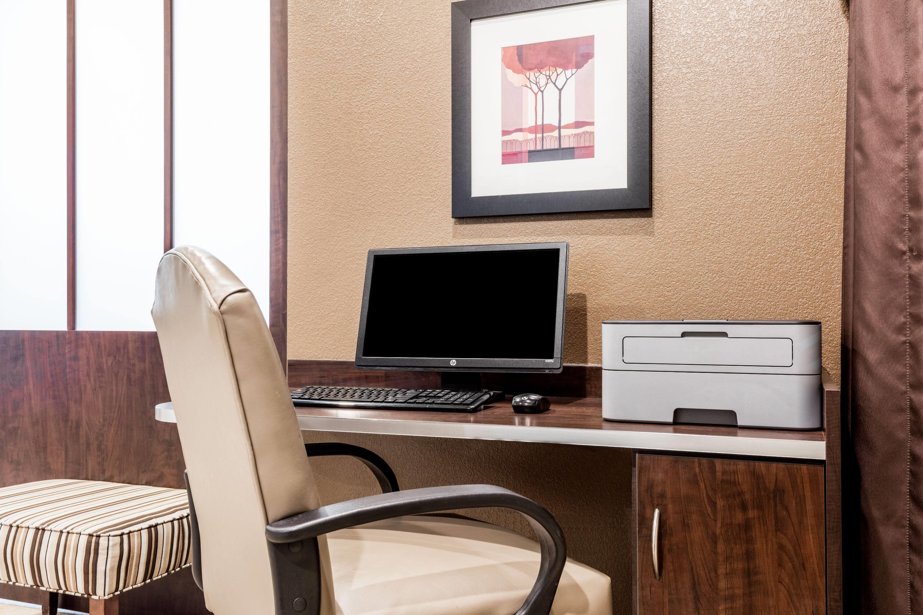 Business Center | Microtel Inn & Suites by Wyndham Macon