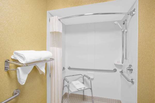  - Baymont Inn & Suites Jacksonville