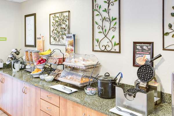  - Microtel Inn & Suites by Wyndham Saraland - I-65, Exit 13