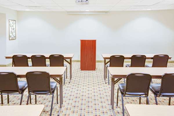  - Microtel Inn & Suites by Wyndham Saraland - I-65, Exit 13