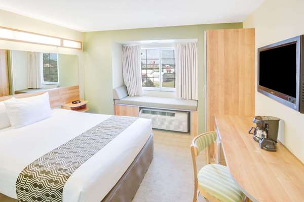  - Microtel Inn & Suites by Wyndham Saraland - I-65, Exit 13