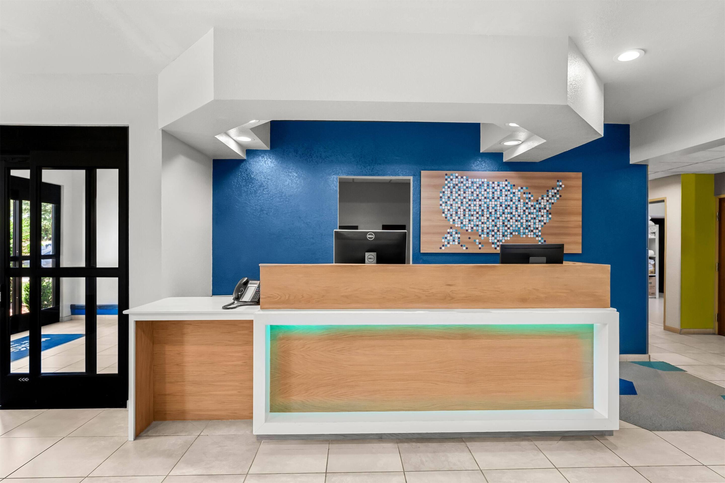 Reception | Microtel Inn & Suites by Wyndham Searcy