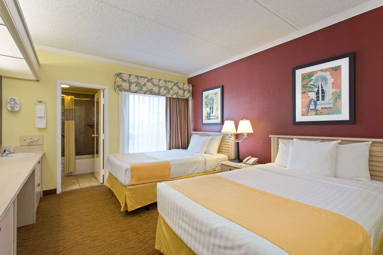 Baymont Inn Suites Busch Gardens Tampa Fl See Discounts