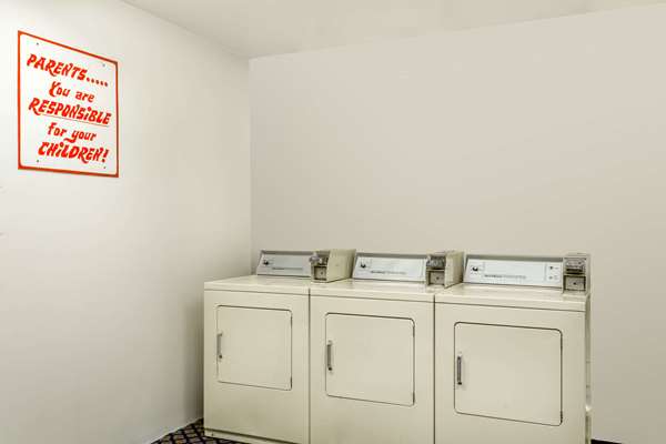 Amenities - Days Inn Delta