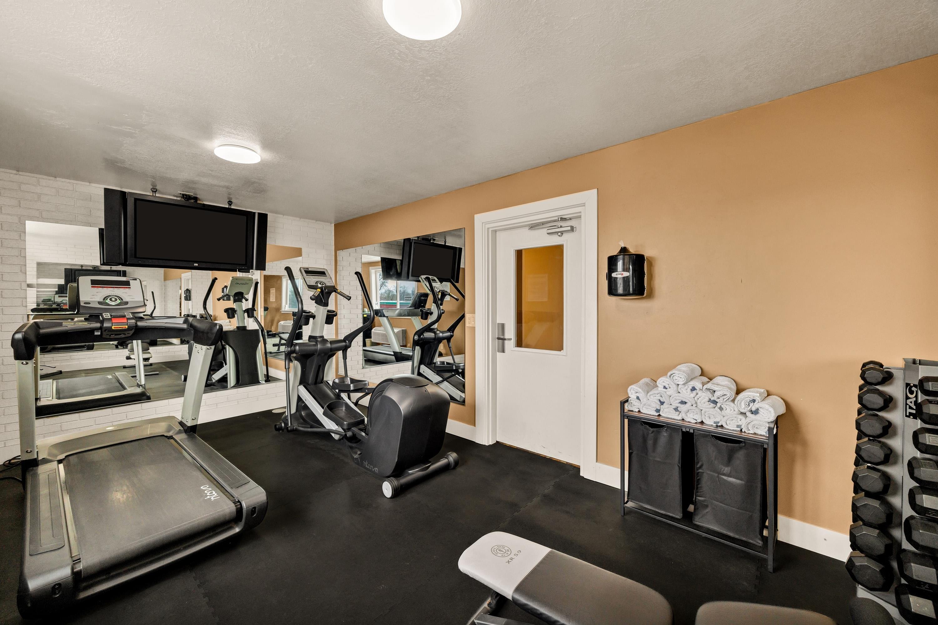 Health club fitness center gym | Days Inn & Suites by Wyndham Logan