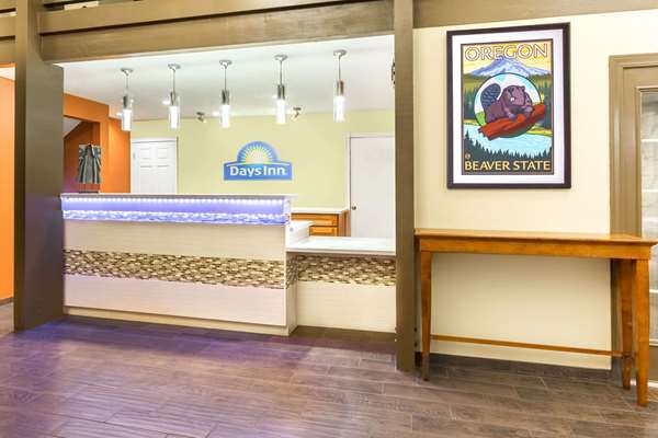 Exterior view - Days Inn Klamath Falls