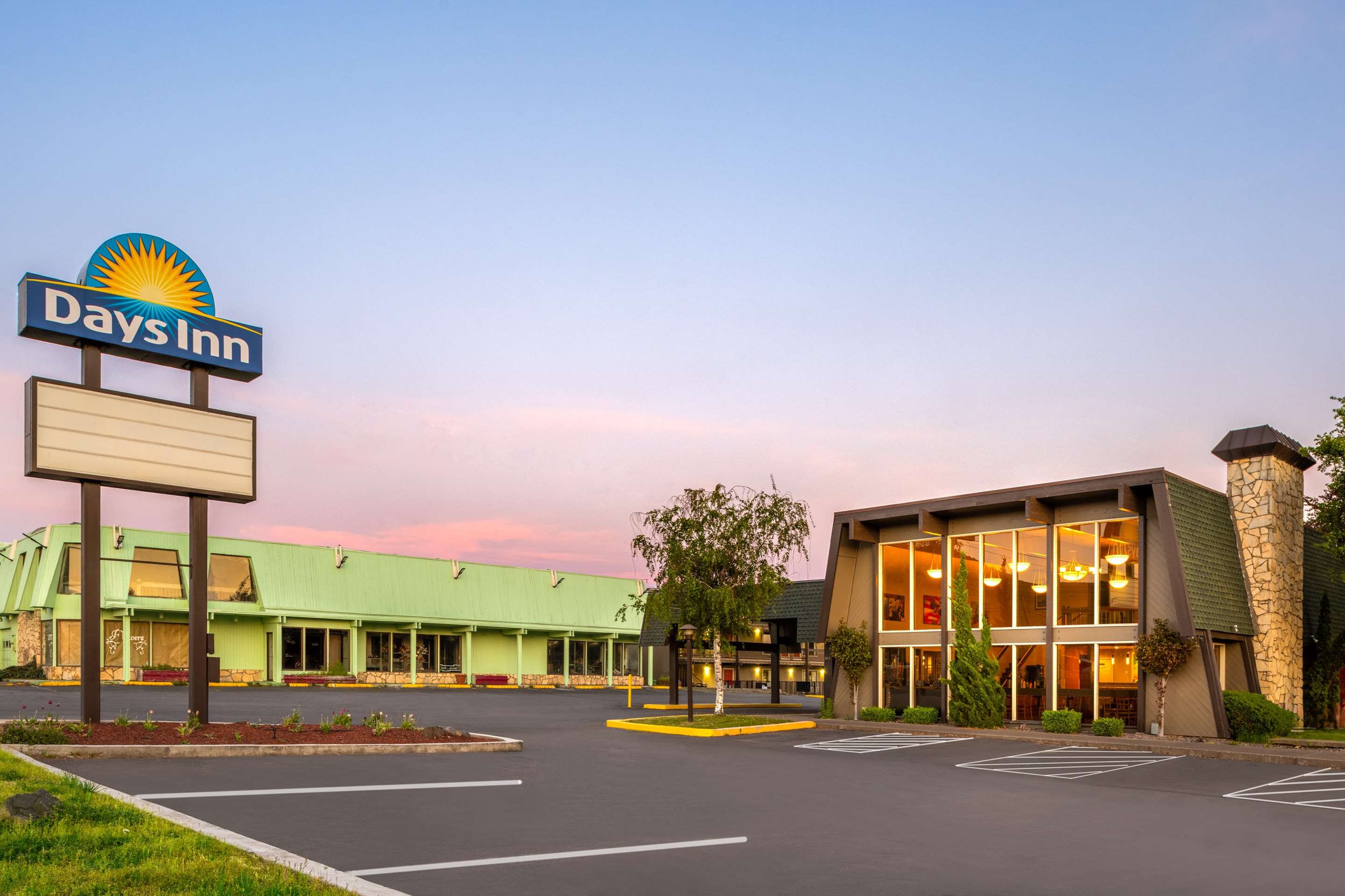 Exterior | Days Inn by Wyndham Klamath Falls