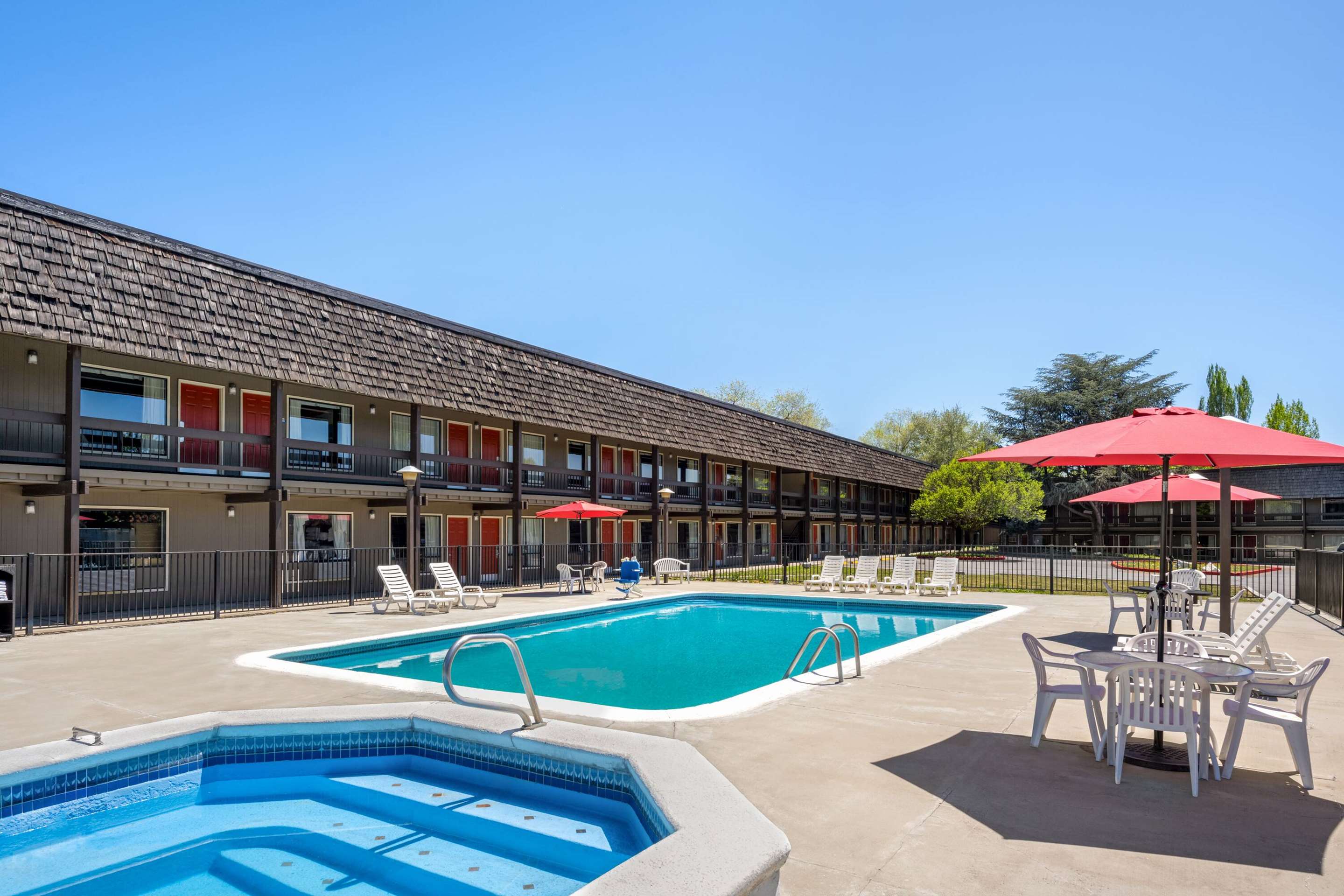Pool | Days Inn by Wyndham Klamath Falls