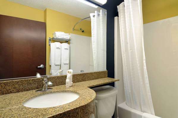  - Microtel Inn & Suites by Wyndham Fort Benning Columbus
