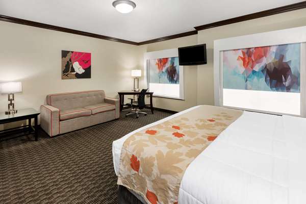  - Hawthorn Suites by Wyndham Lubbock