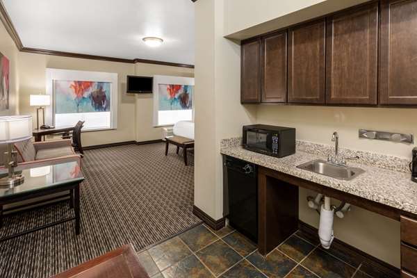  - Hawthorn Suites by Wyndham Lubbock