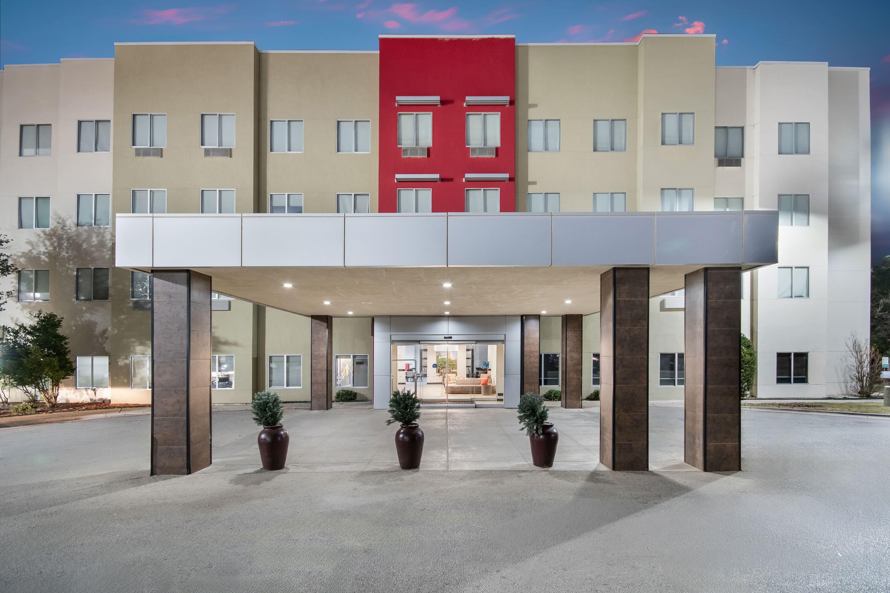 Exterior | Hawthorn Suites by Wyndham Lubbock