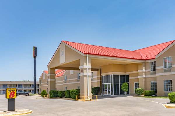 Exterior view - Super 8 Hotel West Amarillo - I-40, Exit 68A
