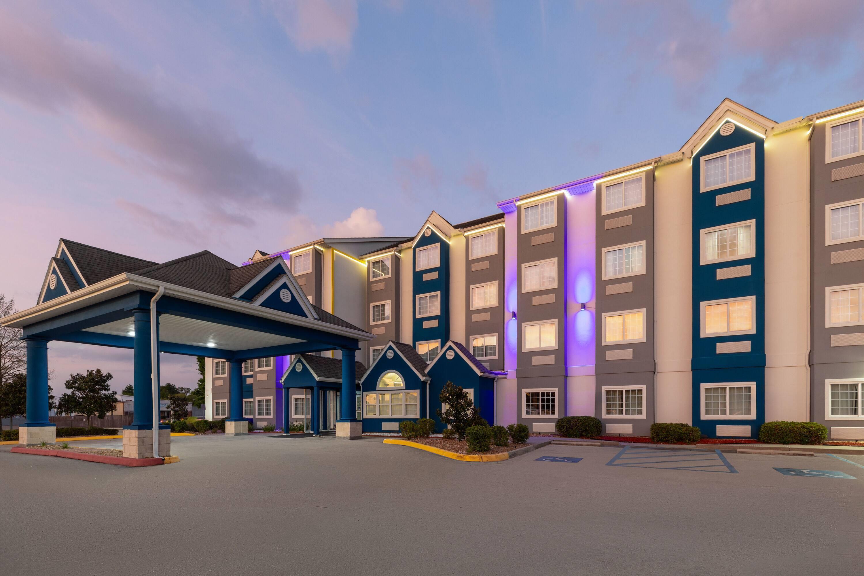 Exterior | Microtel Inn & Suites by Wyndham Baton Rouge Airport